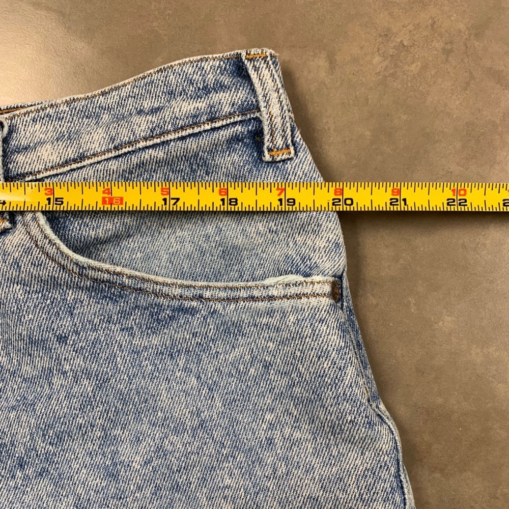 Vintage Levi’s Mom Shorts